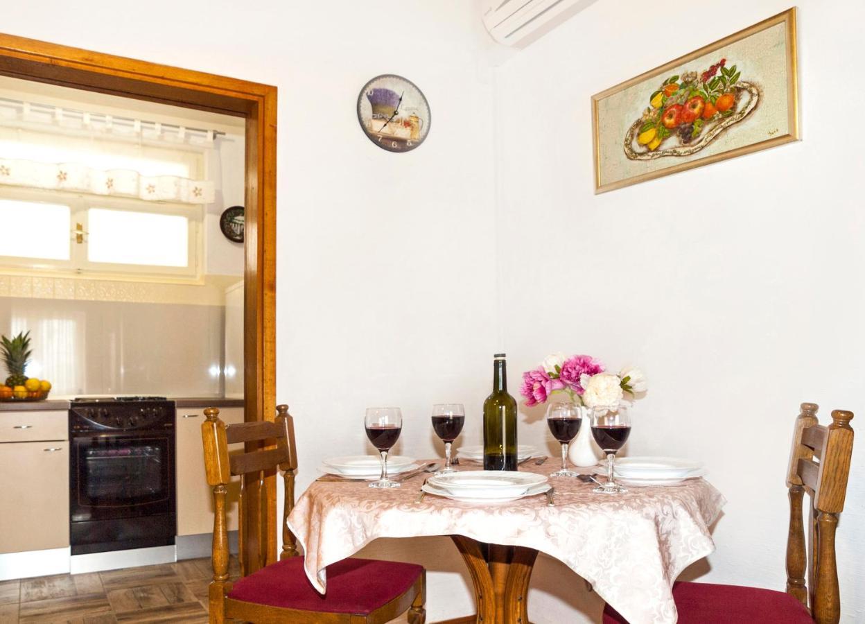 Apartmani Ines Drasnice Ngoại thất bức ảnh