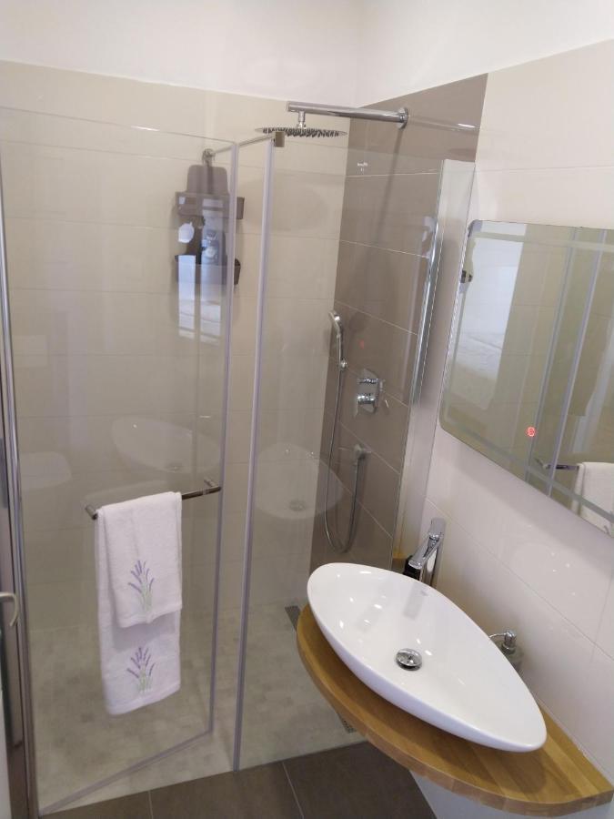 Apartmani Ines Drasnice Ngoại thất bức ảnh