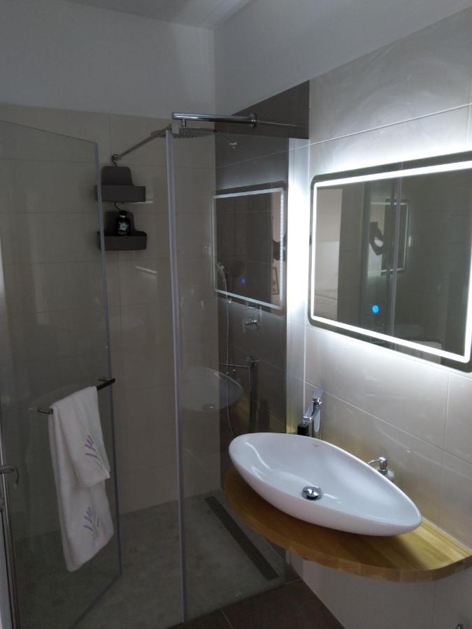 Apartmani Ines Drasnice Ngoại thất bức ảnh
