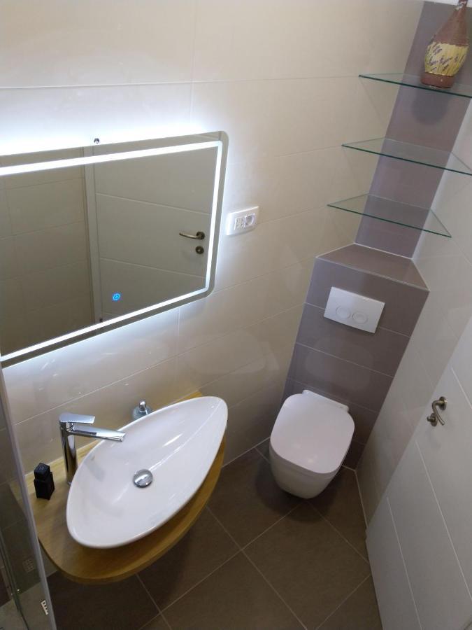 Apartmani Ines Drasnice Ngoại thất bức ảnh