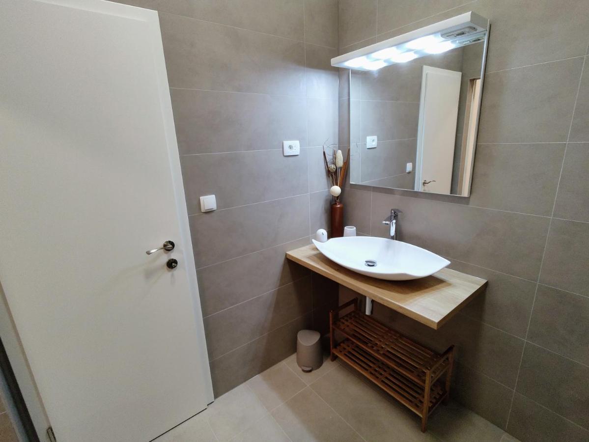 Apartmani Ines Drasnice Ngoại thất bức ảnh